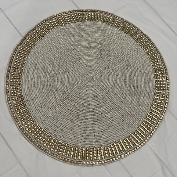 Set of 3 Aman Beaded Placemats 15” round - Picture 2 of 4